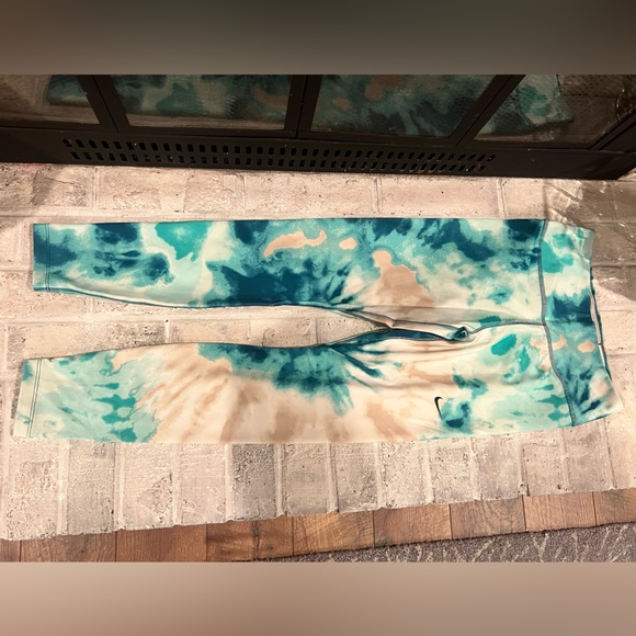 TWO PAIR of Nike Size SMALL Workout Leggings - Picture 1 of 6